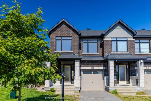 713 Teasel Way, Ottawa, ON, K1T0M1 | Card Image