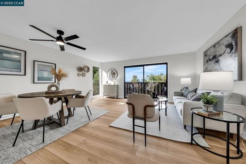 106w-16411 Saratoga St, Castro Valley, CA, 94578-1538 | Card Image