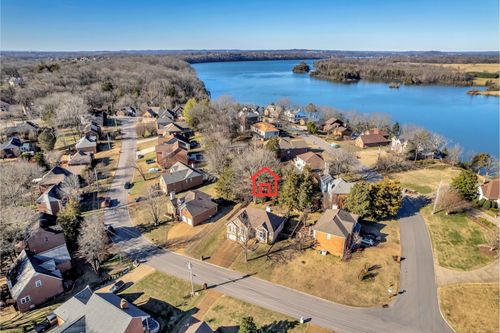 2015 Woods Run, Mount Juliet, TN, 37122-8101 | Card Image