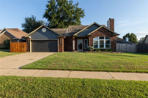 1146 E 137th Street E, Glenpool, OK, 74033 | Card Image