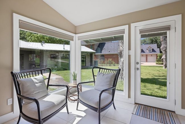 2401 Manana St, House other with 4 bedrooms, 4 bathrooms and 2 parking in Austin TX | Image 37
