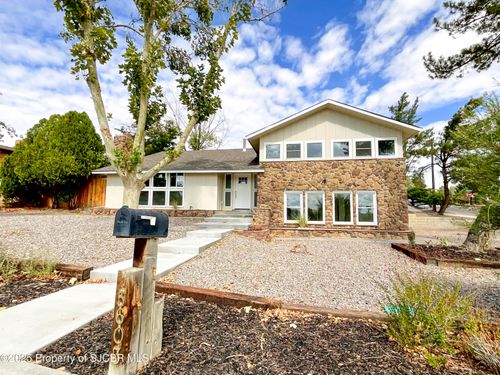 5603 Lee Ln, Farmington, NM, 87402-8247 | Card Image