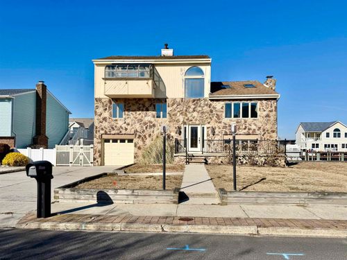 31 Seaview Dr, Longport, NJ, 08403-1154 | Card Image