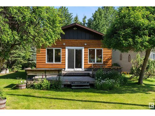 220 2 St, Yellowstone, AB, T0E1A0 | Card Image