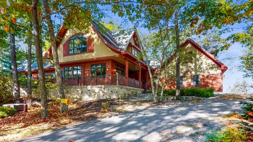 77 Appleseed Drive, Turner, ME, 04282 | Card Image