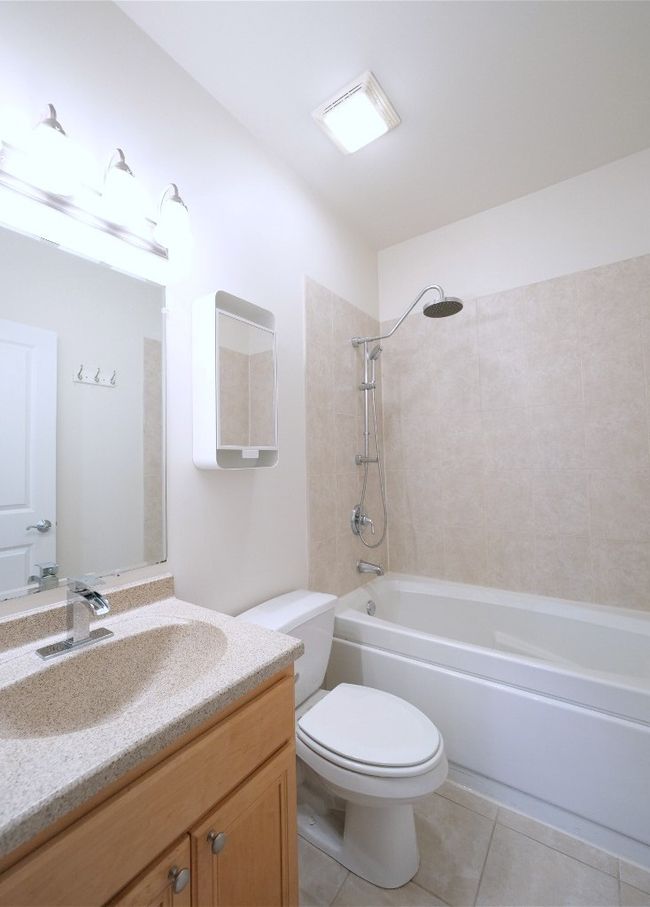 APT-3 - 2135 Adams St, Condo with 2 bedrooms, 2 bathrooms and 1 parking in CHICAGO IL | Image 14