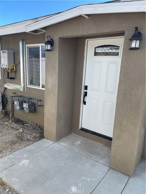 922 N Cherry St, Banning, CA, 92220-2712 | Card Image