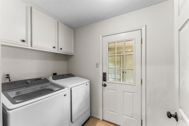 11904 N Blackjack Oak Cir, House other with 4 bedrooms, 2 bathrooms and 2 parking in The Woodlands TX | Image 13