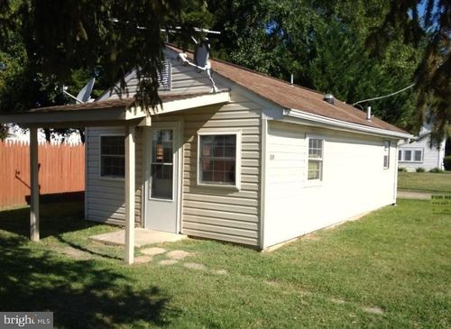 139 Wilson St, Cecilton, MD, 21913-1060 | Card Image