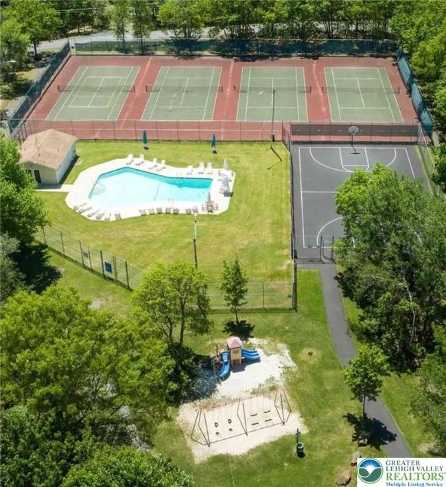 271 N Shore Dr, House other with 3 bedrooms, 3 bathrooms and null parking in Albrightsville PA | Image 51