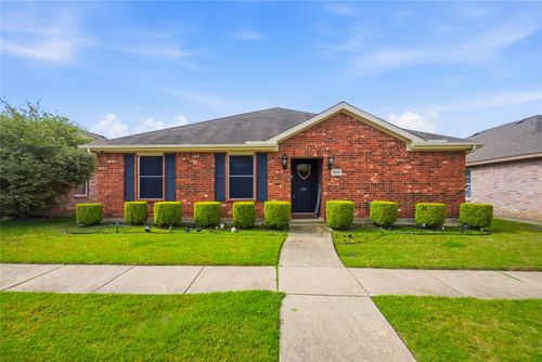 1936 Rosa Parks Blvd, Lancaster, TX, 75146-2043 | Card Image
