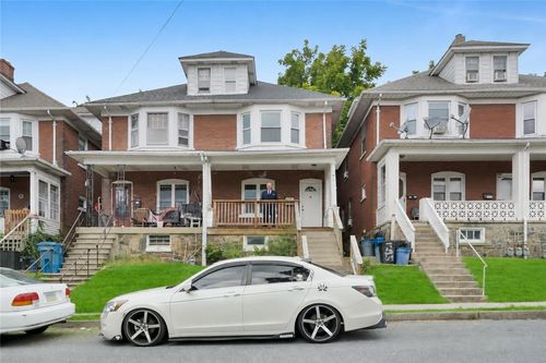 1225 Russell Ave, Fountain Hill, PA, 18015-4011 | Card Image