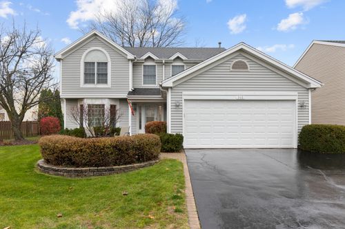 948 Hill Crest Drive, Carol Stream, IL, 60188 | Card Image