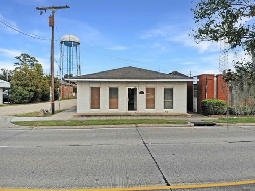 112 Hummell St, Denham Springs, LA, 70726-3418 | Card Image