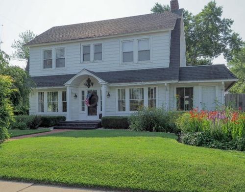 336 N Riverview Dr, Kalamazoo, MI, 49004-1310 | Card Image