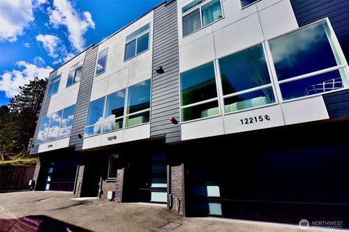 b-12215 Des Moines Memorial Dr S, Burien, WA, 98168-2396 | Card Image