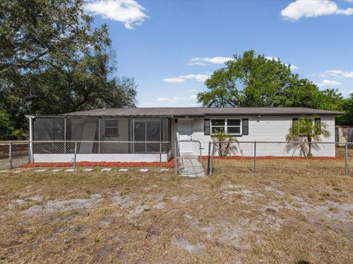 9902 W Club Ln, TAMPA, FL, 33612-8383 | Card Image