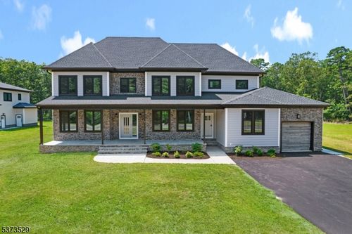 8 Haystack Ct, Howell, NJ, 07731 | Card Image