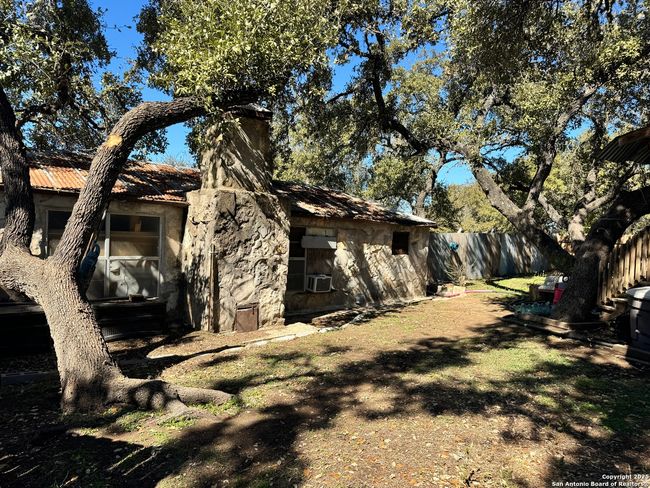 507 W Clark St, House other with 2 bedrooms, 1 bathrooms and null parking in Canyon Lake TX | Image 15