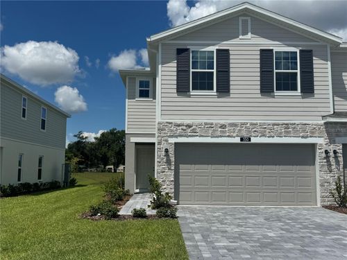 350 Thompson Village Ave, Apopka, FL, 32703-4547 | Card Image