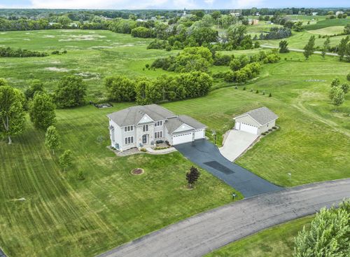 24678 Churchview Cir, New Prague, MN, 56071-5503 | Card Image