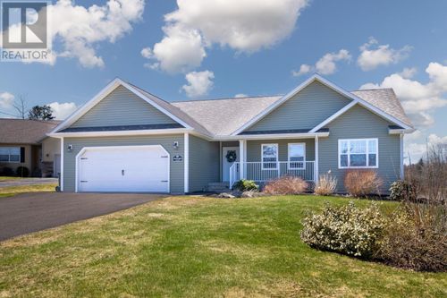 19 Kehough Crt, Cornwall, PE, C0A1H5 | Card Image