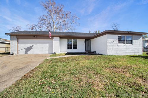 47 S 204th East Avenue, Tulsa, OK, 74108 | Card Image