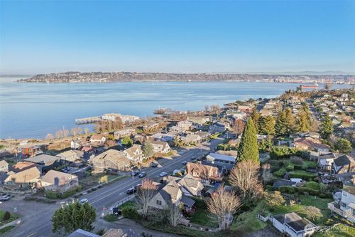 2624 N 30th St, Tacoma, WA, 98407-6330 | Card Image