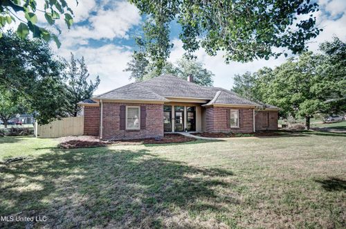 605 Cliffview Drive, Brandon, MS, 39047 | Card Image