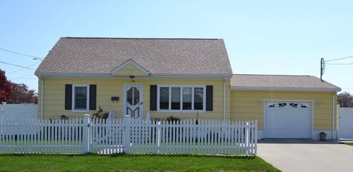 198 Bolton St, New Bedford, MA, 02740-1014 | Card Image