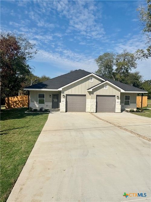 103 S Barron St, Covington, TX, 76636 | Card Image