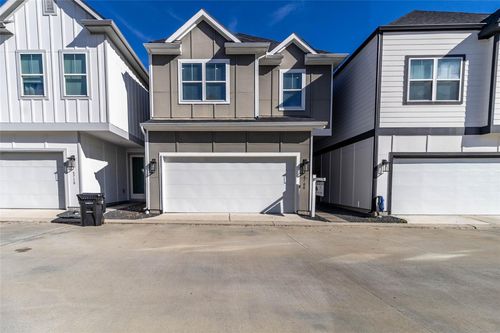 6708 Parker Oaks Ln, Houston, TX, 77076-1438 | Card Image