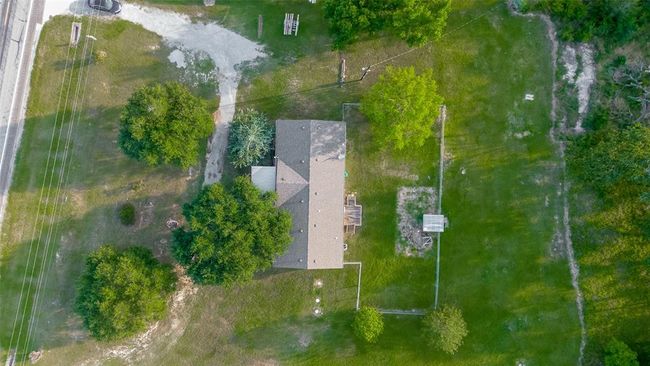 5526 Highway 90, House other with 4 bedrooms, 2 bathrooms and null parking in Madisonville TX | Image 37