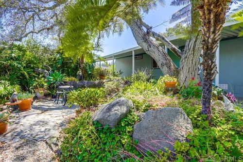 spc-157-1750 Citracado Pkwy, Escondido, CA, 92029-4134 | Card Image