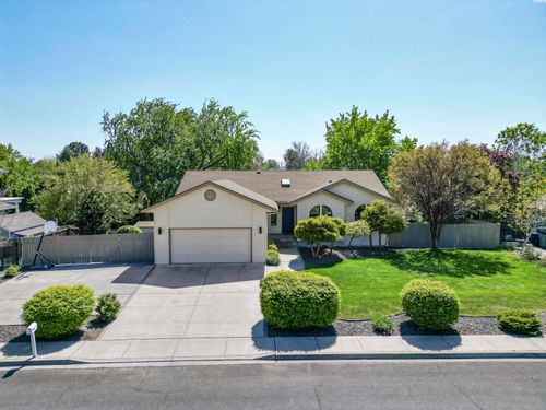 401 Shaw St, Richland, WA, 99354-2043 | Card Image