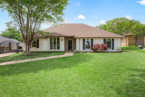7509 Kingswood Ct, North Richland Hills, TX, 76182-7939 | Card Image