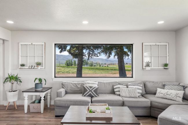 4 N 1050 E, House other with 3 bedrooms, 2 bathrooms and null parking in Declo ID | Image 12