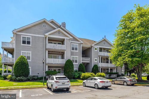 25-14301 Grape Holly Grv, CENTREVILLE, VA, 20121-5833 | Card Image