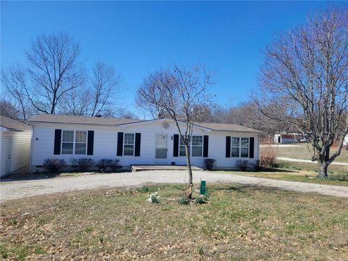 1 Deepwoods Ct, Linn Valley, KS, 66040-5212 | Card Image