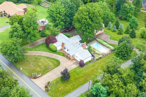 612 Bower Hill Rd, Peters Twp, PA, 15367 | Card Image