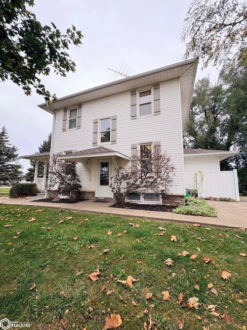 18445 Kirkville Road, Eddyville, IA, 52553 | Card Image
