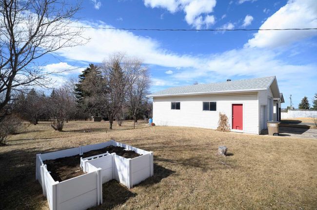 4906 Lakeview Road S, Home with 3 bedrooms, 2 bathrooms and 6 parking in Boyle AB | Image 28