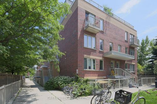218-20 Elsie Lane, Toronto, ON, M6P3N9 | Card Image