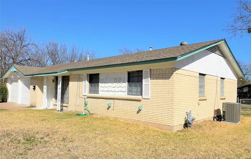5609 Conlin Dr, Fort Worth, TX, 76134-2207 | Card Image