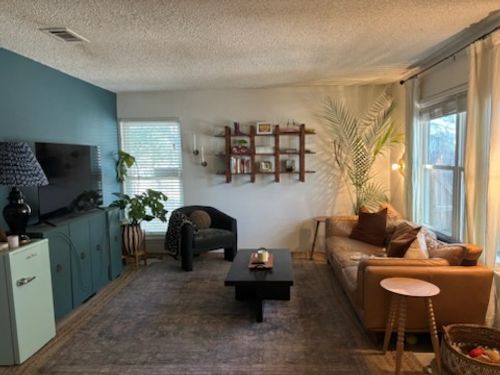 b-3319 Dolphin Dr, Austin, TX, 78704-6053 | Card Image