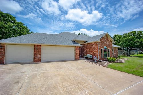 1322 Houser Ln, Blanchard, OK, 73010-9313 | Card Image