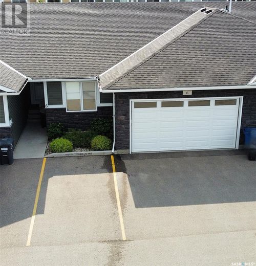 6-3214 11th St W, Saskatoon, SK, S7M5G3 | Card Image