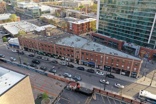 214-3751 Halsted St, Chicago, IL, 60613-3942 | Card Image