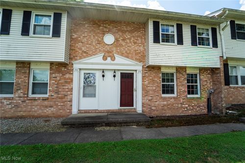 23 S River Rd, Munroe Falls, OH, 44262-1611 | Card Image