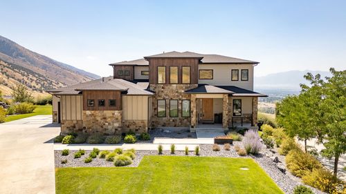2835 Naomi Cir, North Logan, UT, 84341-4900 | Card Image
